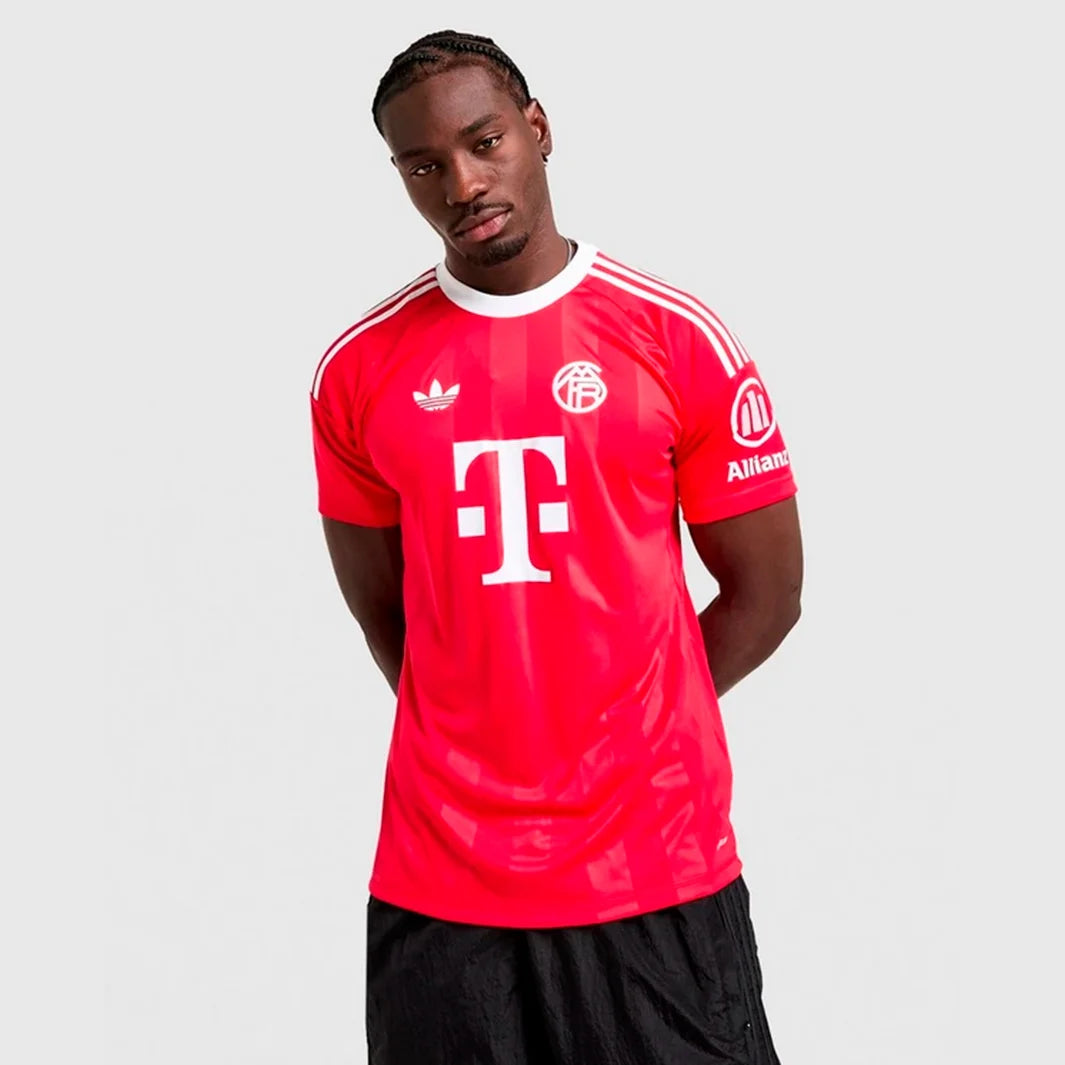 Jersey Bayern Munich Goalkeeper 2025/26 – Fan Version