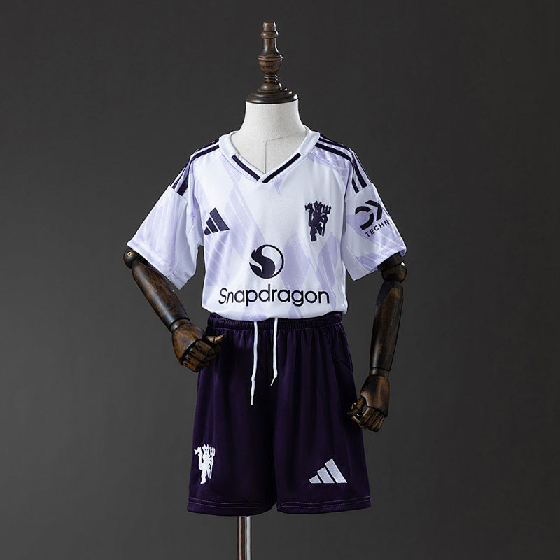MU 25/26 – Kids Away Kit