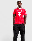 Jersey Bayern Munich Goalkeeper 2025/26 – Fan Version