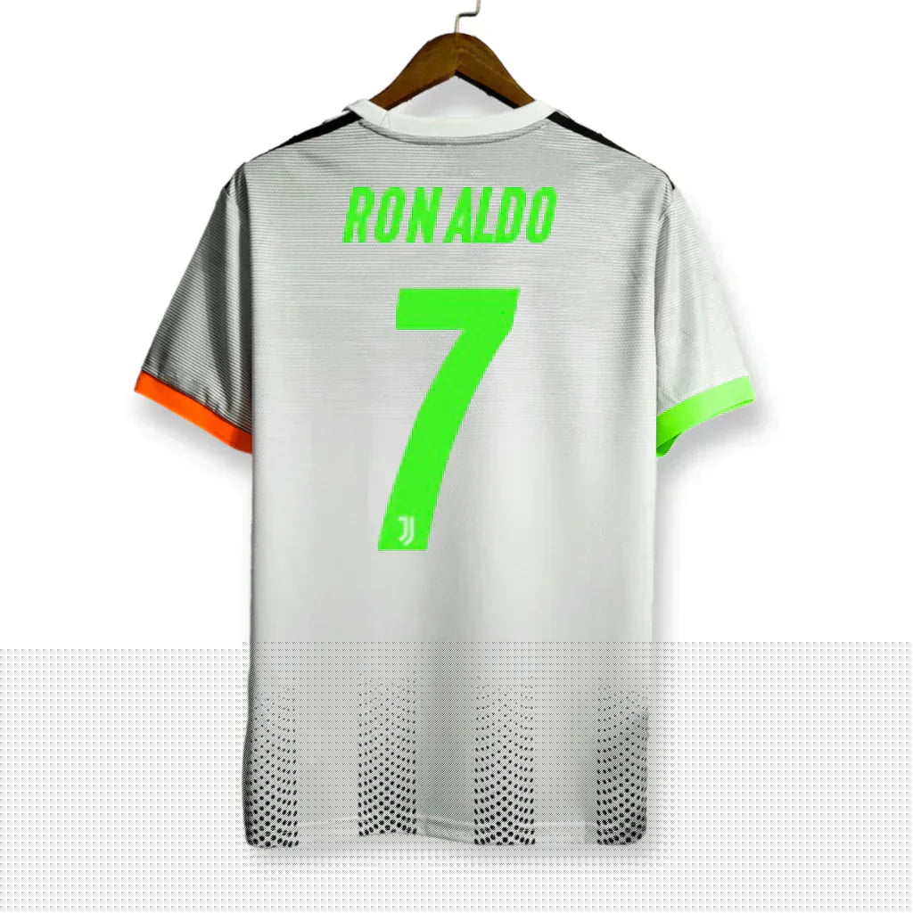 Retro Jersey Juventus 2019 Ronaldo #7 x Palace 20