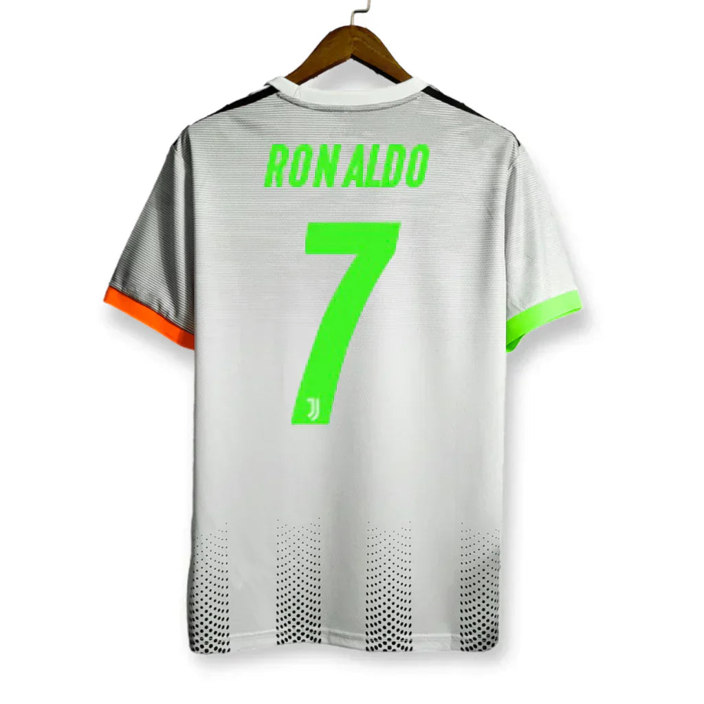 Retro Jersey Juventus 2019 Ronaldo 